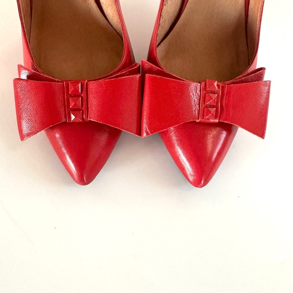 HALOGEN LILA RED LEATHER STUDDED BOW POINTED-TOE SLINGBACK HEELS PUMPS Sz7 - Picture 6 of 13